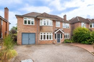 Grosvenor Road, Hiltingbury, SO53