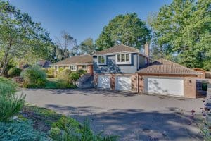 Oakfields, Allbrook, SO50